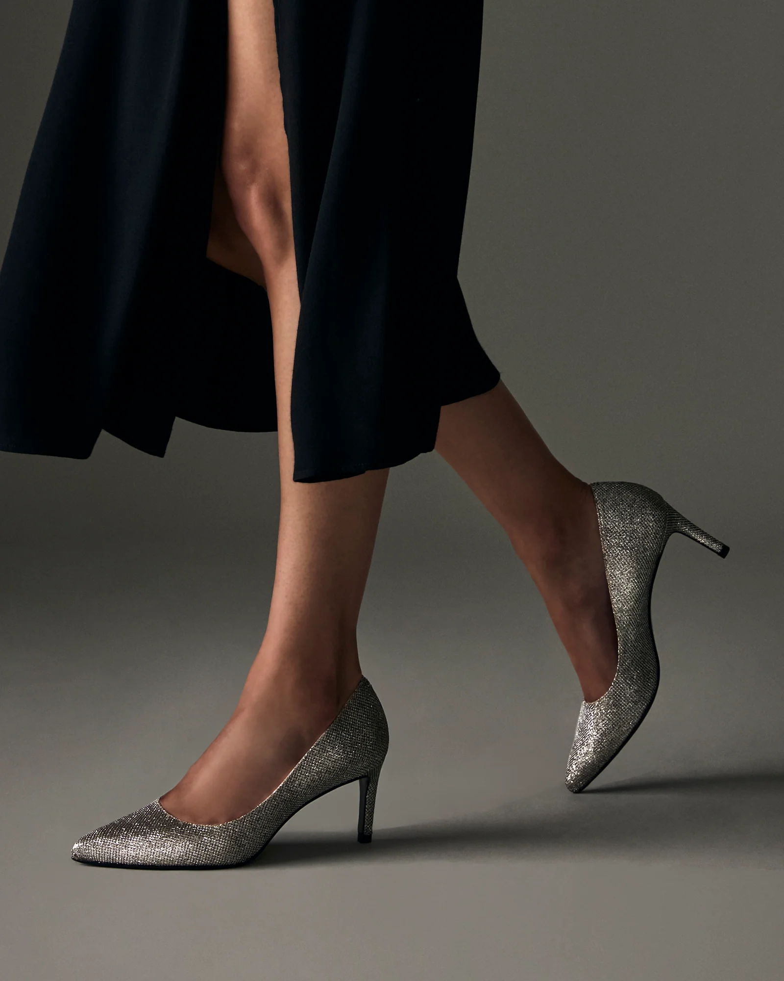 Lola: Gunmetal Woven - Image 6